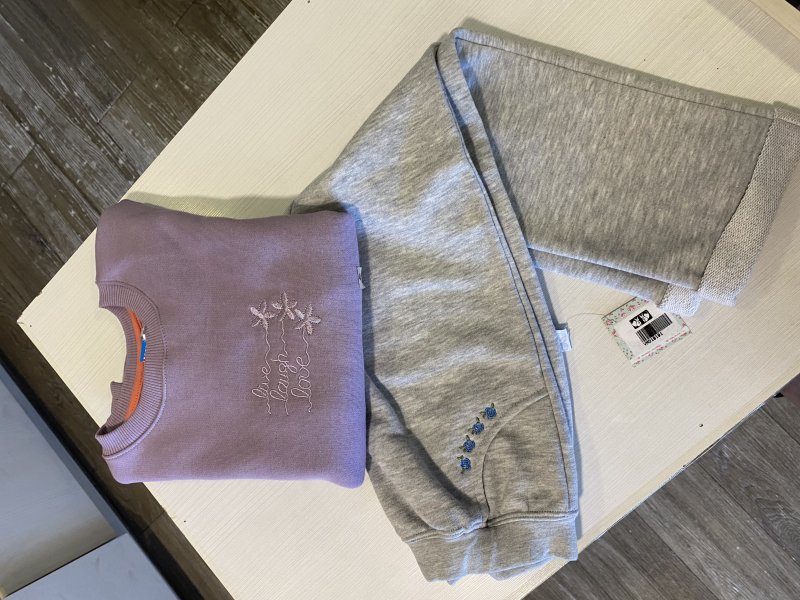 conjunto joggins y remera, ropa infantil en Ardillas Córdoba