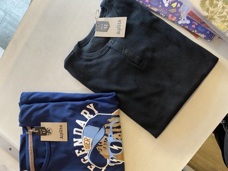 Remeras M/L lisas y estampadas, ropa infantil en Ardillas Córdoba